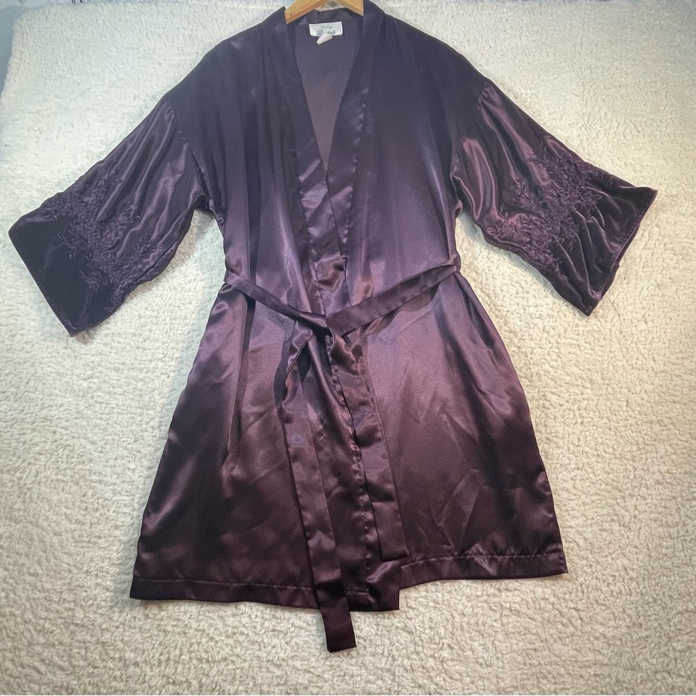 Dentelle Vintage Plum Satin & Velvet Robe + Matching Nightgown Set Romantic Luxe - Picture 3 of 13